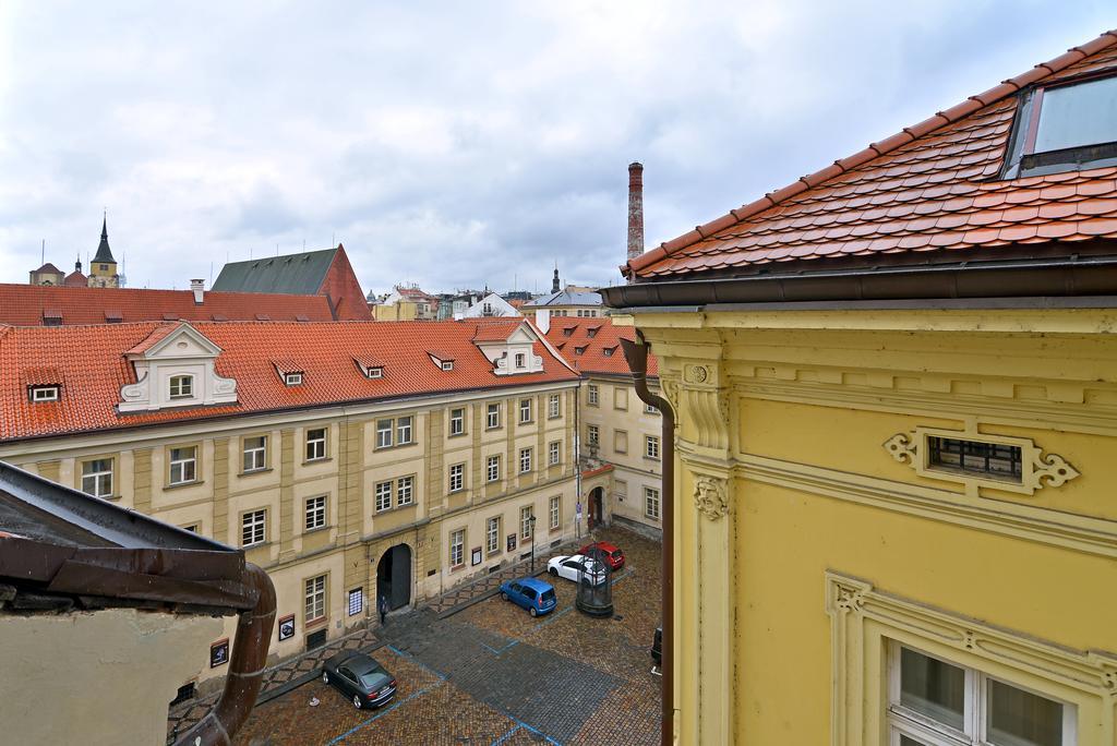 Historic Centre Apartments IV Praha Pokoj fotografie